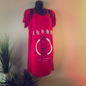 MissGuided Red Shoulder Cut Graphic T-shirt Dress